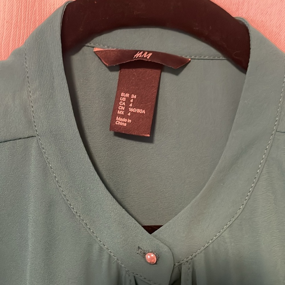 H&M DRAPE BLOUSE - Picture 3 of 4